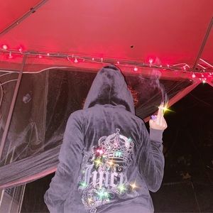 Meet your Posher, Vaya